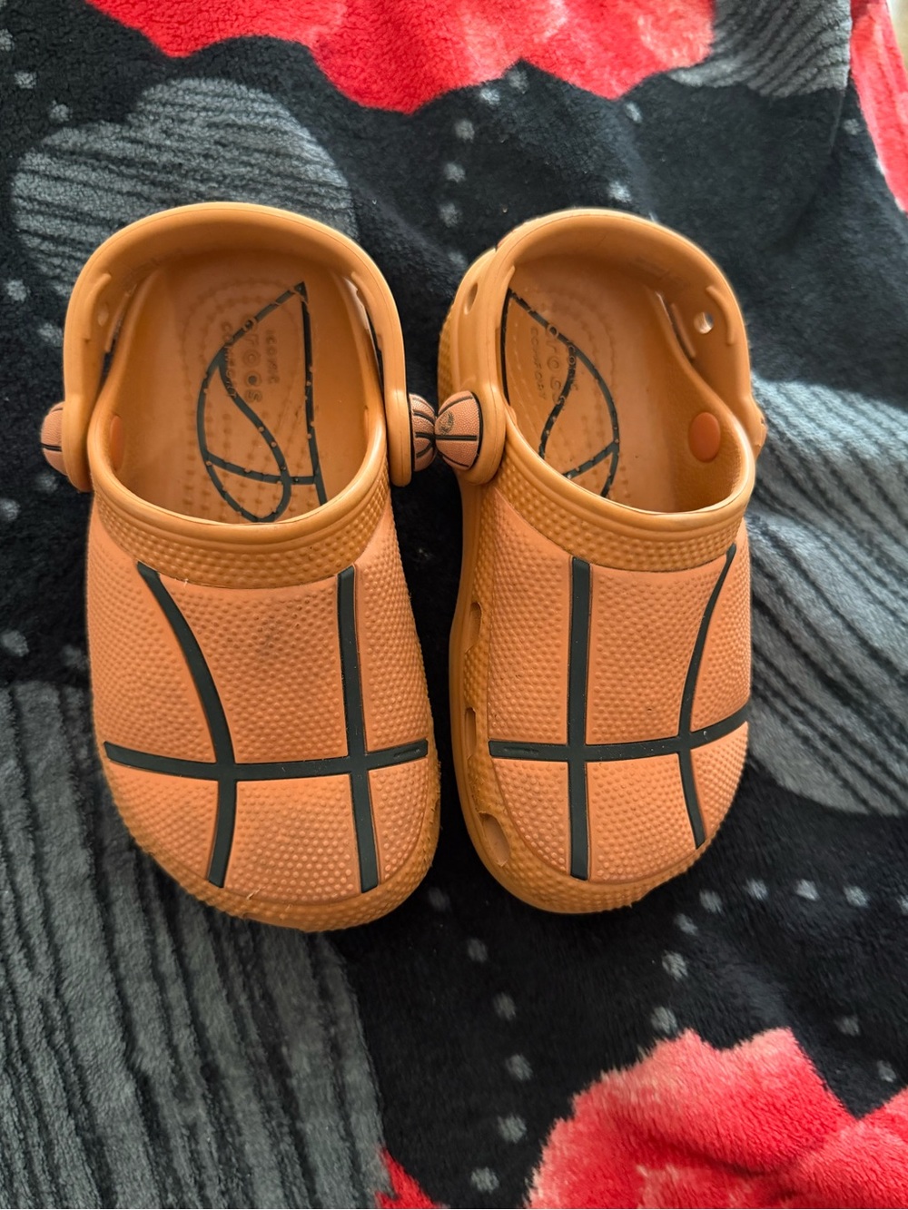 Crocs Kids Orange Basketball Print Clogs with Black Detail